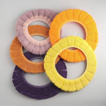 Чехол на сиденье для унитаза на резинке "Полоски", цвет МИКС   3954444