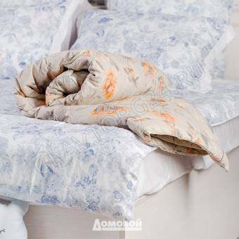 Наматрасник 180*200см с резинкой по углам  глосс-сатин